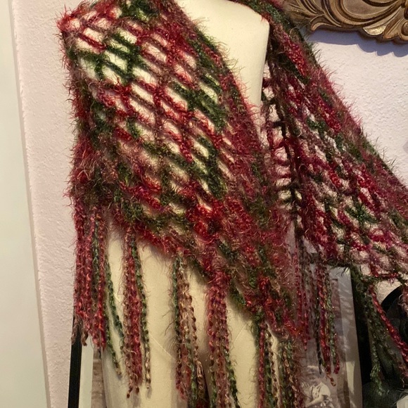 Bohemian sparklyCrochet scarf - Picture 5 of 11